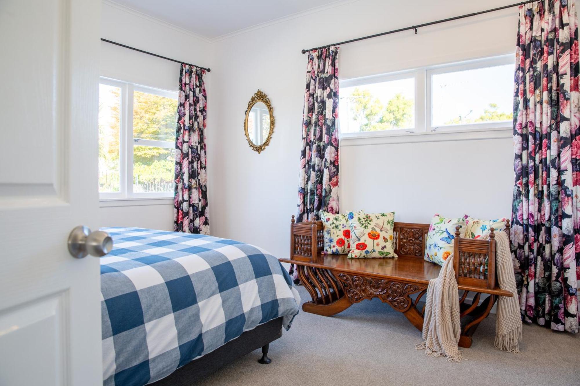 Grace Road Cottage Tauranga Exterior photo